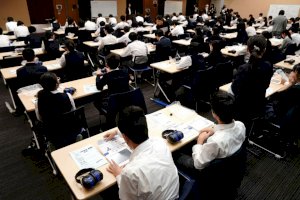 都立高校入試で初導入「英語スピーキングテスト」-吃音の生徒に不利では…採点に配慮を求める声-–-東京新聞